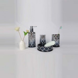 Set de accesorii pentru baie din sticlă