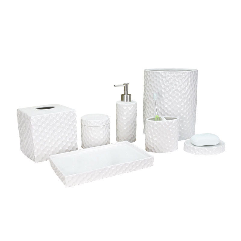 Set accesoriu de baie din ceramică albă